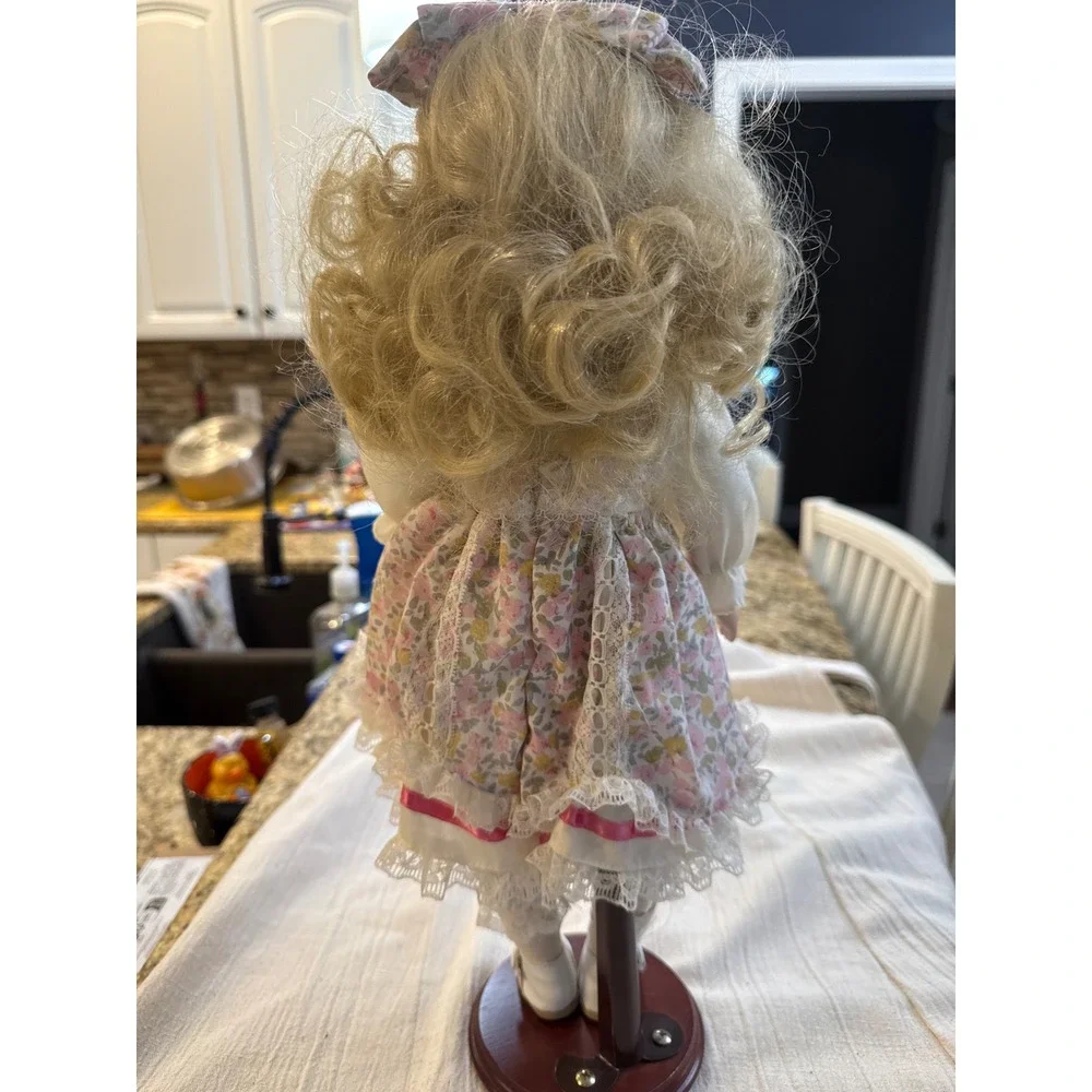 Dynasty Doll Collection A Stroll in the Park Porcelain Doll Blonde Blue Eyes 16